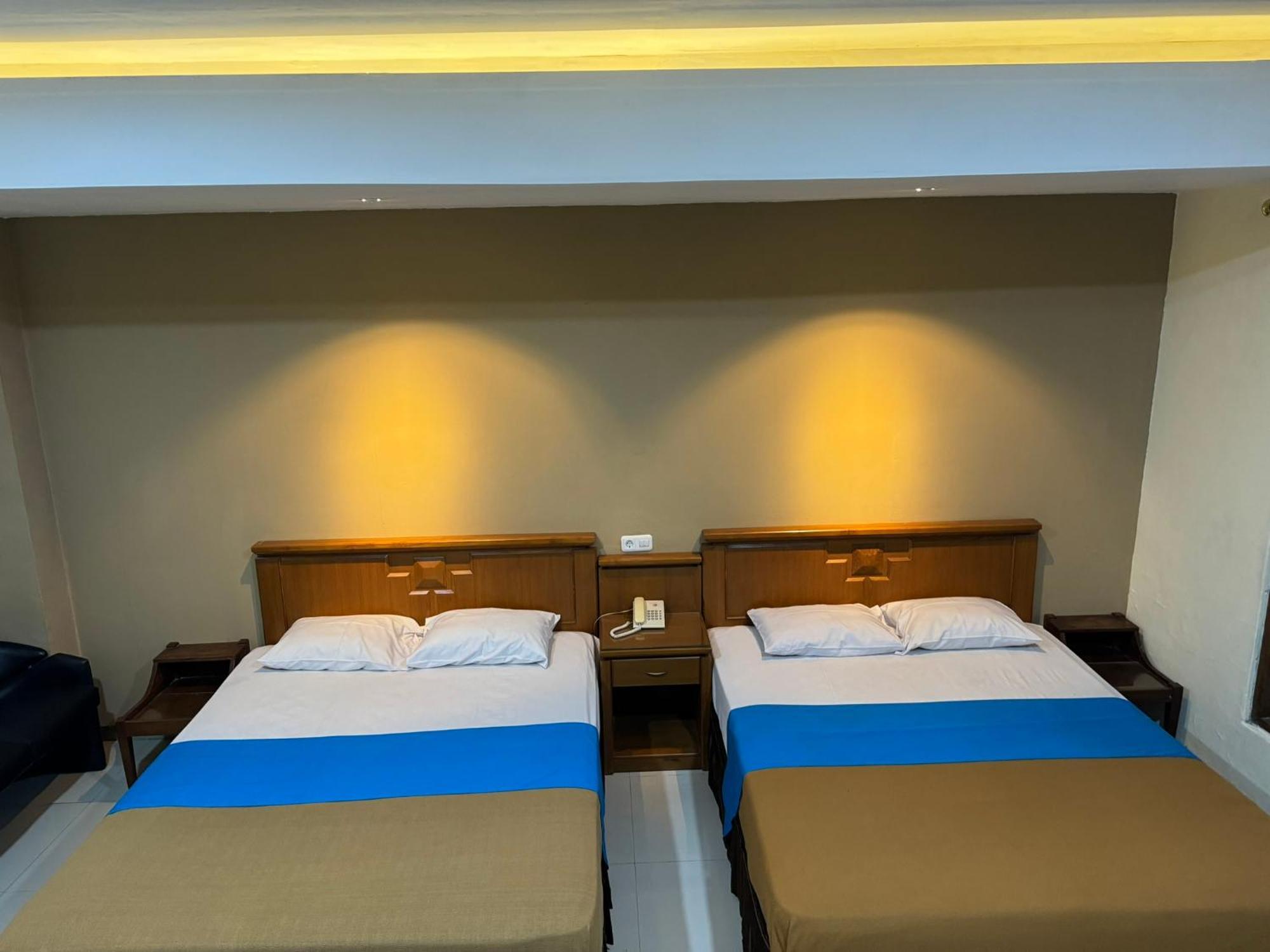 Hotel Priangan Cirebon Dış mekan fotoğraf