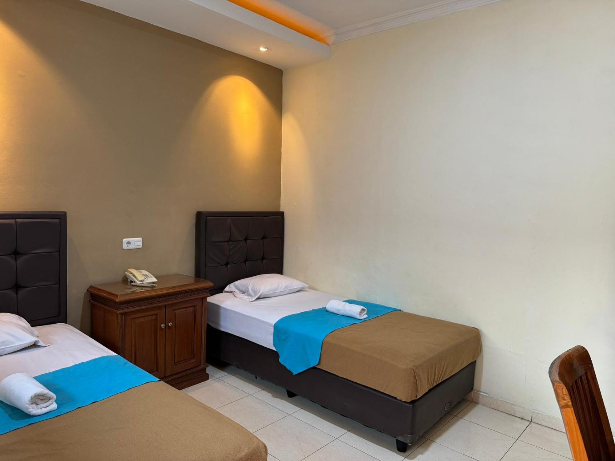 Hotel Priangan Cirebon Dış mekan fotoğraf