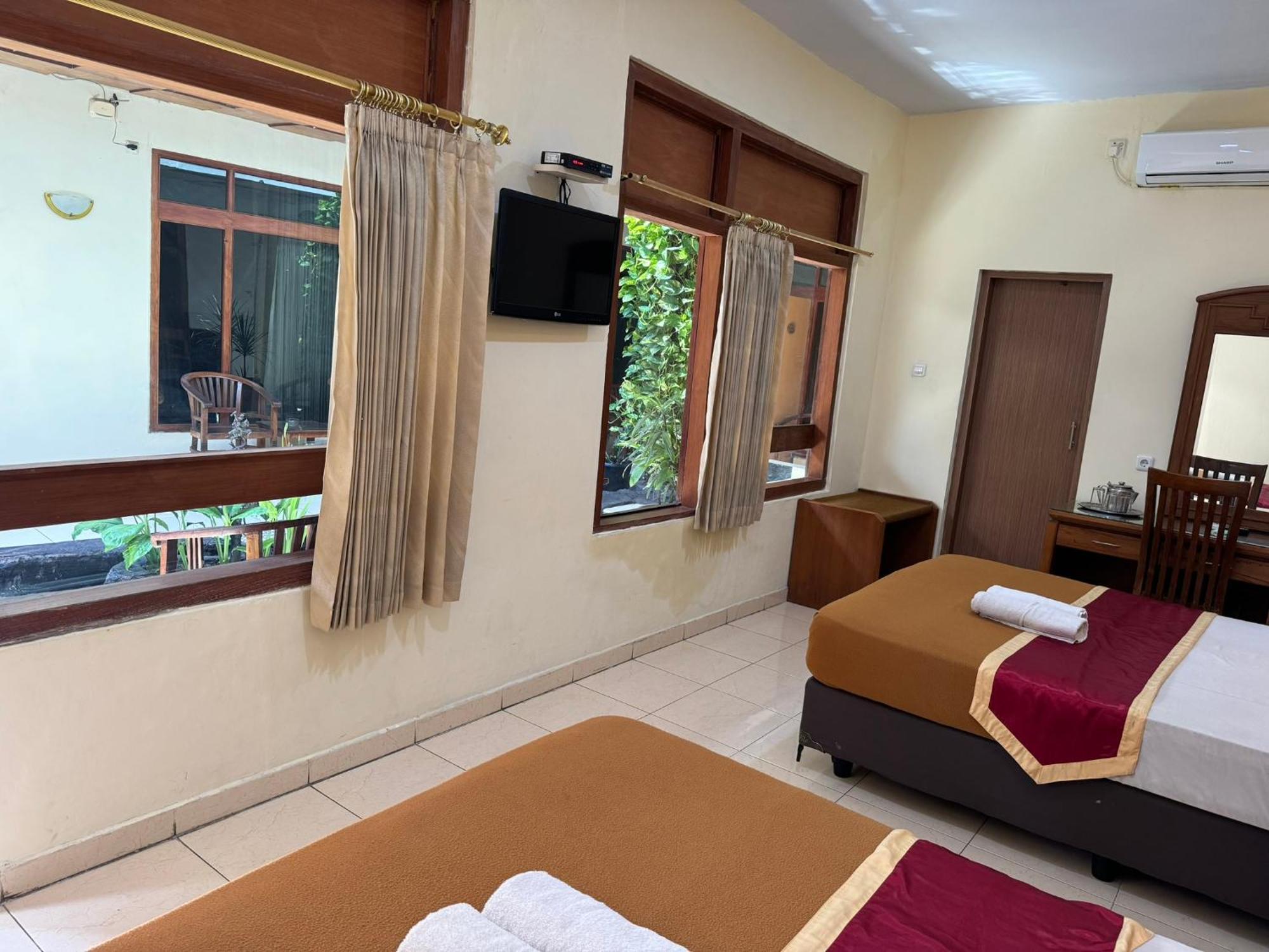 Hotel Priangan Cirebon Dış mekan fotoğraf
