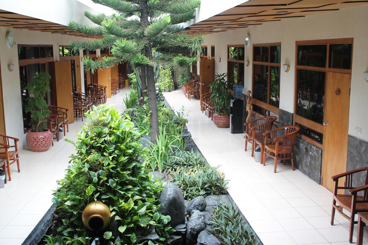 Hotel Priangan Cirebon Dış mekan fotoğraf