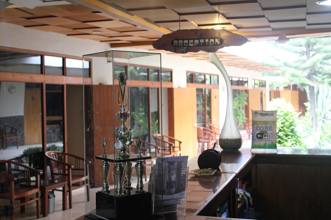 Hotel Priangan Cirebon Dış mekan fotoğraf