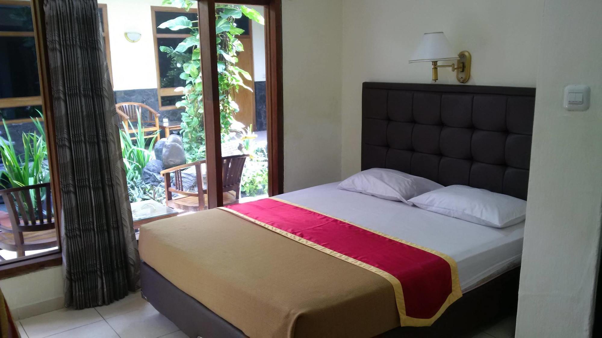 Hotel Priangan Cirebon Dış mekan fotoğraf
